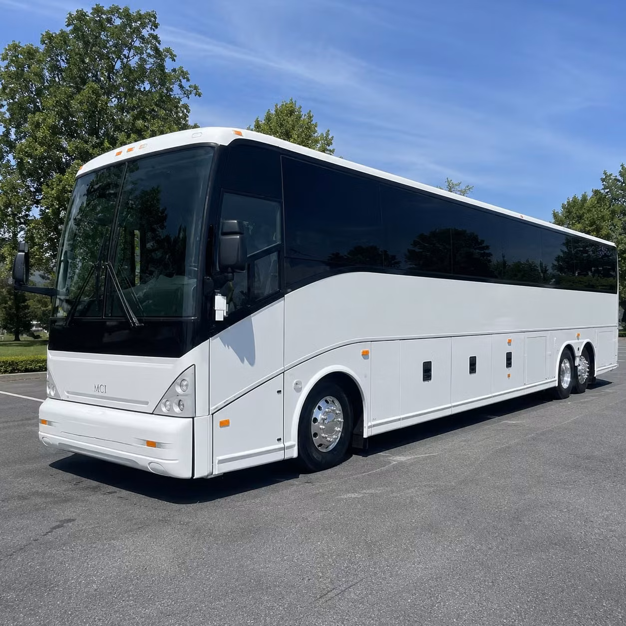 browse charter buses and minibuses for honda center events in anaheim