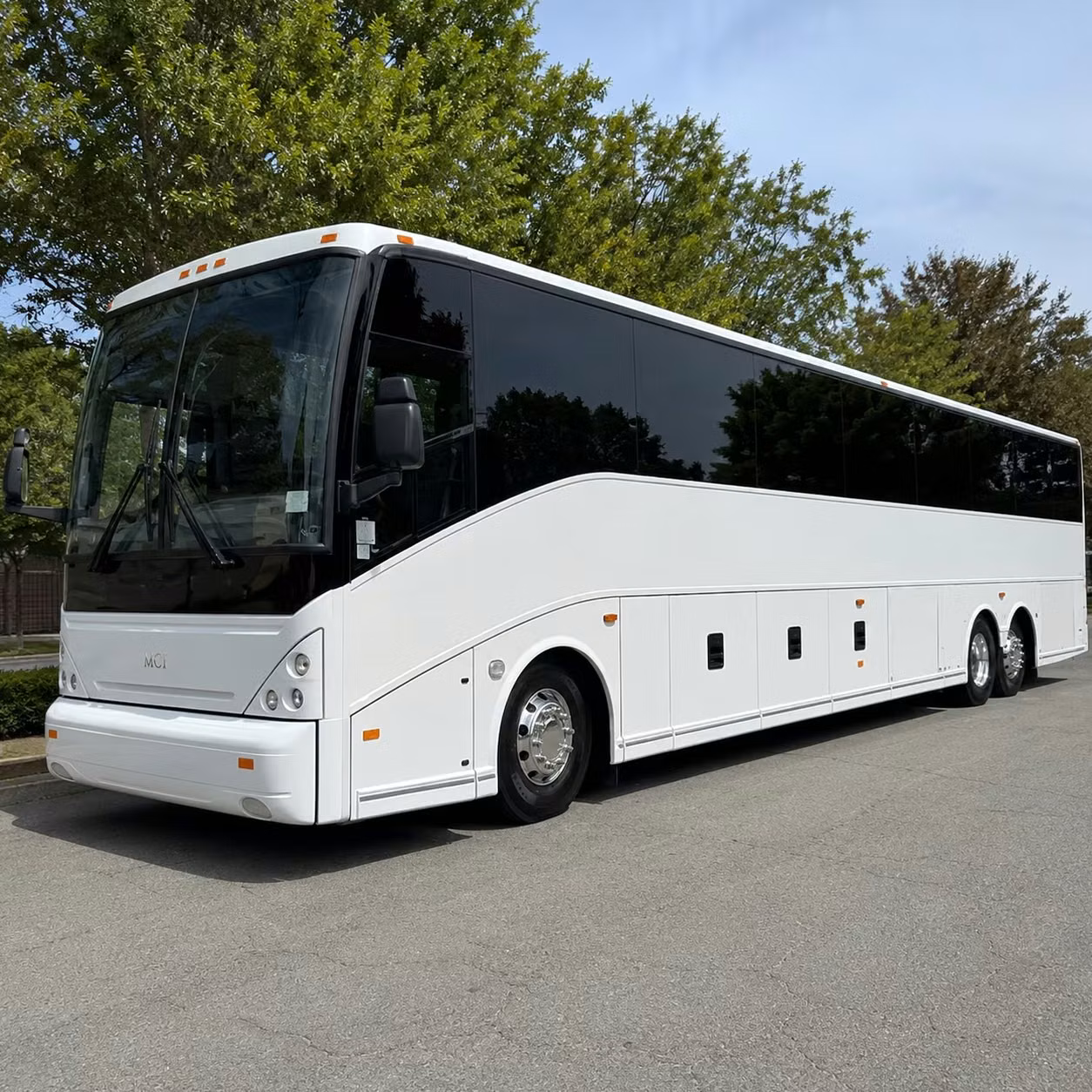 call 657 225 8310 to book your fullerton airport transportation today